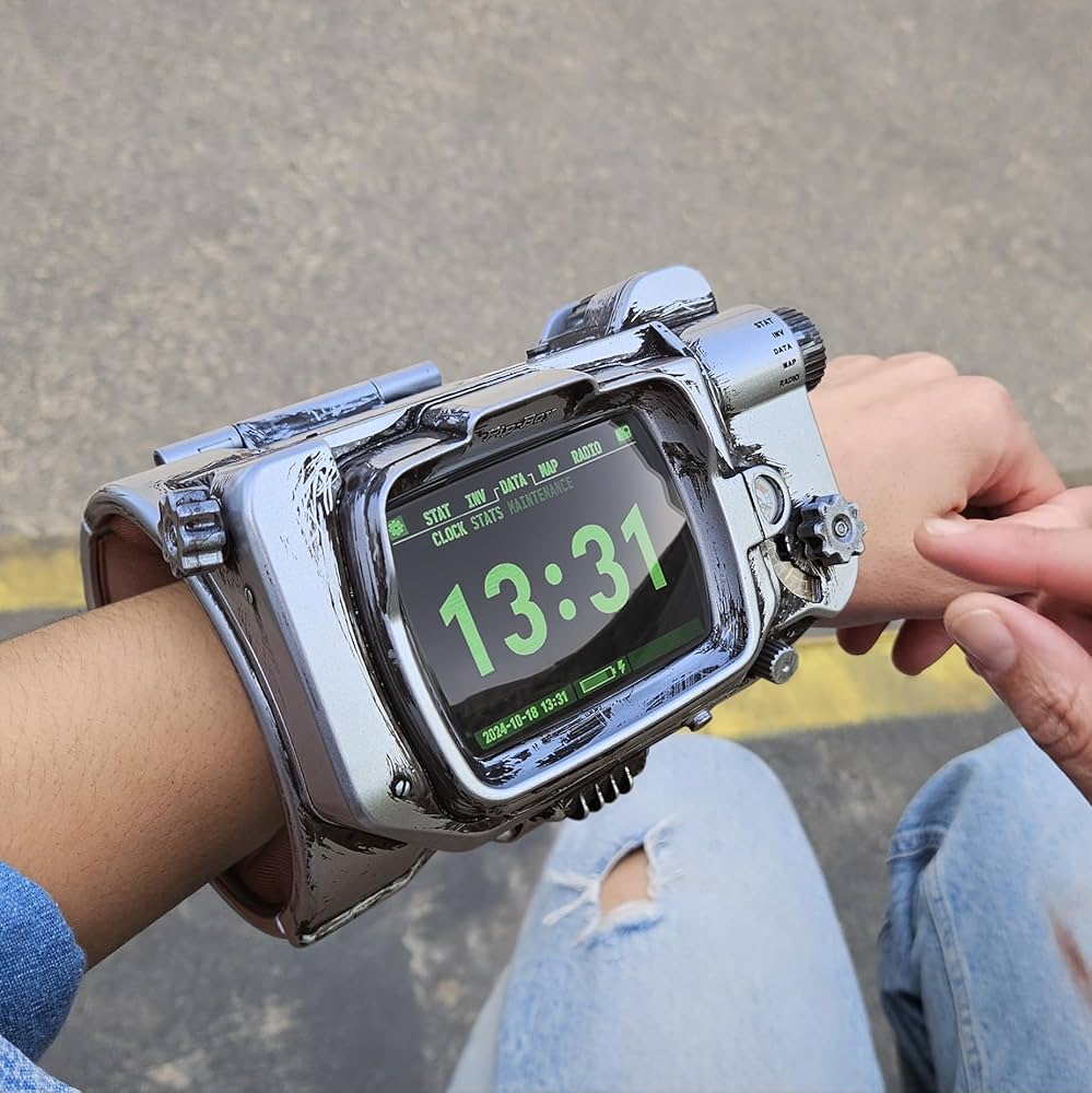 ゲームキャラクター Fallout - Pip-Boy Die-Cast - Replica Fallout Pip-Boy: Life Size Wearable Cosplay Die-cast Replica